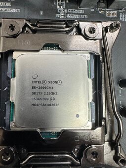 Gigabyte GA-X99-UD5 WIFI + XEON E5 2699 V4,64GB DDR4 - 7
