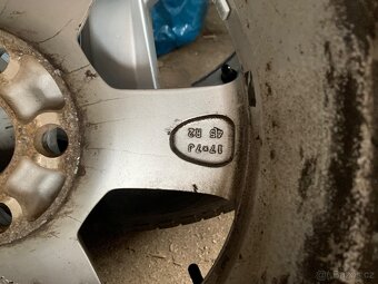 Alu kola Toyota 5x114,3 R17 + pneu 225/65 r17 - 7