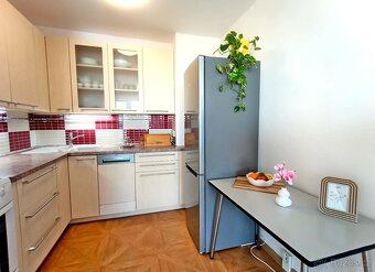 Pronájem bytu 3+kk 56 m² s lodžií - 7