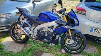 Aprilia Tuono v4 1100 rr - 7