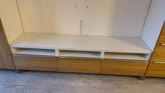 prodám sadu nábytku v jednotném designu - 7