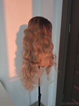 Kudrnatá dlouhá blond ombre paruka s krajkou vpředu 7152 - 7