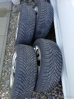 Zimní pneu 205/55 R16 + plechové disky 6 1/2x16H2 ET 50 - 7