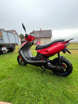 Malaguti f 15 skútr - 7