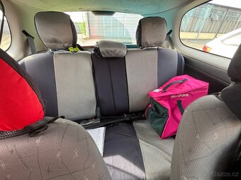 Toyota Yaris 1.0 VTI 1999 - 7