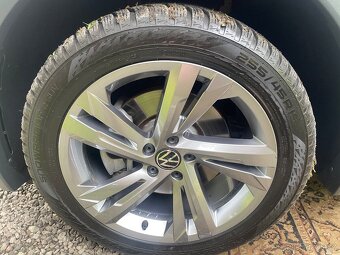 Volkswagen tiguan allspace r-line 2021 147kw TZ - 7