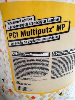 Zelená probarvená fasáda + marmolit - 7