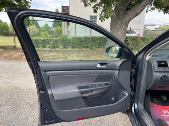 Volkswagen Golf 1,9 TDi 77kW Model BEZ DPF, AC - 7