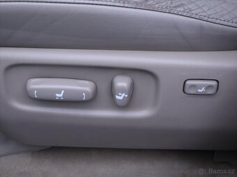 Toyota Land Cruiser 4,5 V8 210kW Luxury (2008) - 7