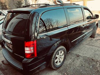 // CHRYSLER Grand Voyager 2.8 CRD 2009 // DÍLY - 7
