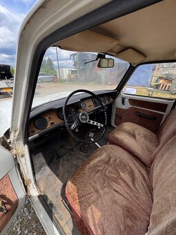 Renault 8 - 7