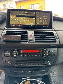 BMW X5 E70 35d 250kw M PAKET ★ CarPlay,KŮŽE,TAŽNÉ,SERVIS - 7