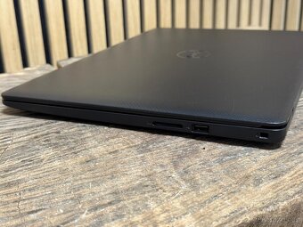 7) DELL Vostro 15 3000 - 15.6", i5-1035G1/16GB/512GB/MX230 - 7