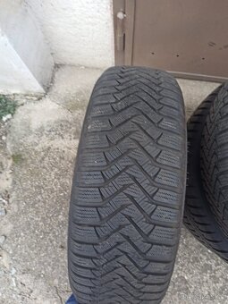 Zimní pneu 195/65 R15 s disky na Škoda Octavia - 7