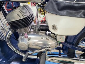 JAWA CALIFORNIAN - Policejní Verze - 7