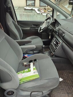 Ford Galaxy - 7