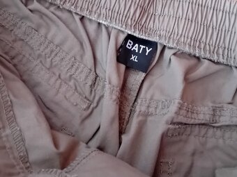 LETNÍ PÁNSKÉ KAPSÁČOVÉ KRAŤASY - vel.XL / zn.Baty - 7