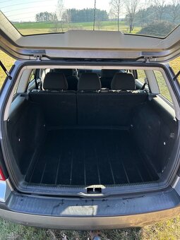 VW Golf kombi 1.9 TDi 11/2006, tažné, STK 02/27 - 7