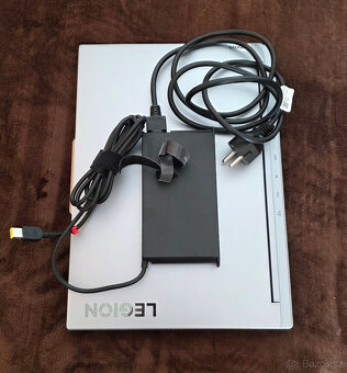 Prodám Lenovo Legion Slim 5 16IRH8 Misty Grey (kovový) - 7