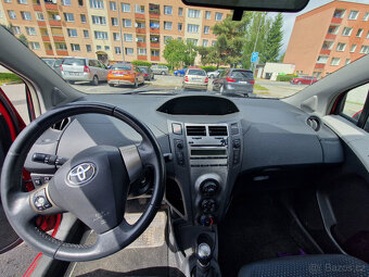 TOYOTA YARIS 1.0 51kw,BENZIN,PŮVOD ČR,KLIMA, TAŽNÉ - 7