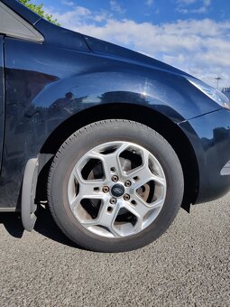 Ford Focus 1.6i 74 kW, hatchback, manual, 2011, 140tkm - 7