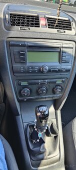 Škoda Octavia II 1.6 MPI COMBI r.v.2005 - 7