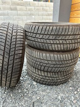 Zimní pneu 215/50 R18 V - 1 sezónu jeté - POLARIS_5 BARUM - 7