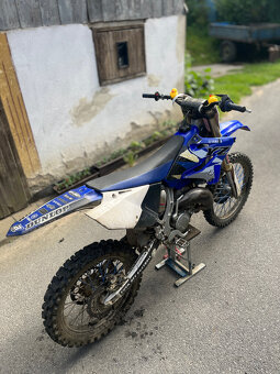 Yamaha YZ 125 - 7