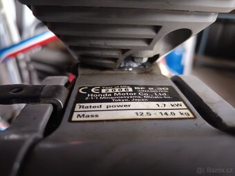 Člun s motorem Honda - 7