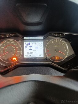 Peugeot metropolis 400 - 7