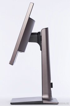 Monitor 24" Ultra HD SAMSUNG U24E850R - 7