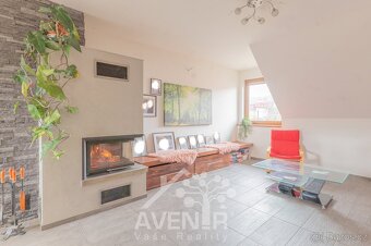 Prodej rodinného domu 415 m2, pozemek 1105 m2 - Valašská Pol - 7