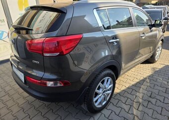 Kia Sportage 2.0-KAMERA-TAŽNÉ 2t-4x4 - 7