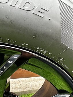 Alu kola 5x112 r17 s pneu (qiki) - 7