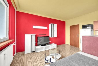 Mám tu pro Vás bytovou jednotku o dispozici 2+kk s lodžií v  - 7
