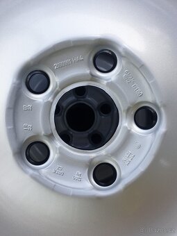 VW 5x120 235/65/16c zimní NOVÉ - 7