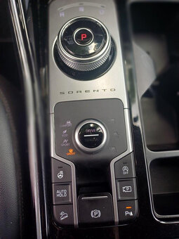 Kia Sorento MQ4 2.2 CRDI 148kW, GOLD 7 miest,r.v. 2021 - 7