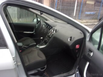 Peugeot 308 1,6 e-HDi 115 - 7