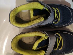 Sandále Keen 27/28 a trekové boty 27 obojí jako nové - 7