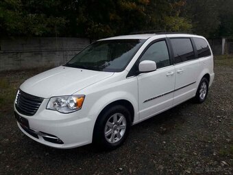 Chrysler Town and Country 3,6 pentastar - 7