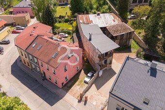 Prodej domu po rekonstrukci se dvěma bytovými jednotkami a z - 7