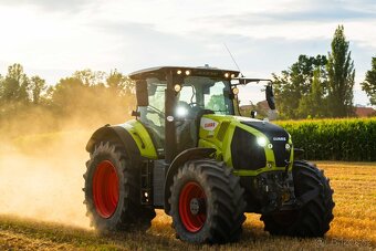 Traktor CLAAS AXION 850 CMATIC - 7