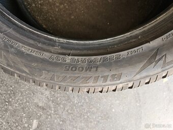 225/50R18 99V XL Bridgestone Blizzak LM005 - 7