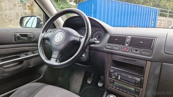 VW Golf 4 1.6 77kw - 7