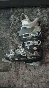 Přeskáče Prodej lyžařských bot vel 41, 265mm Tecnica
 - 7