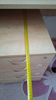 2x stůl a úložný kontejner - 7