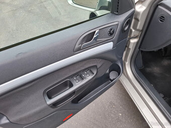 Škoda Octavia II kombi 2.0TDi 103kW,klimatizace,tempomat - 7
