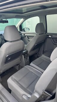 VW Touran 2.0 TDI 2011 - 7