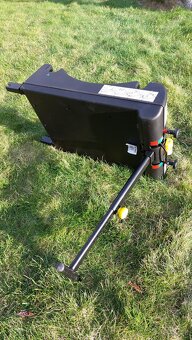 2 dětské autosedačky Storchenmühle STM (0+,9-18kg) + Isobáse - 7