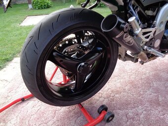 Triumph Speed Triple 955i - 7
